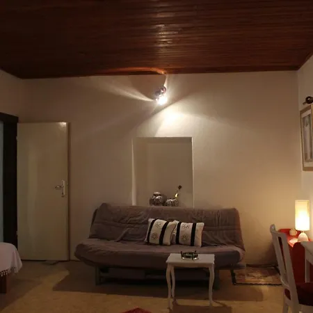 Kostela Apartment *