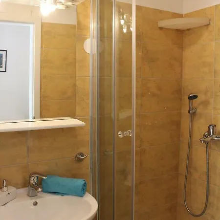 Apartment Kostela Zadvarje